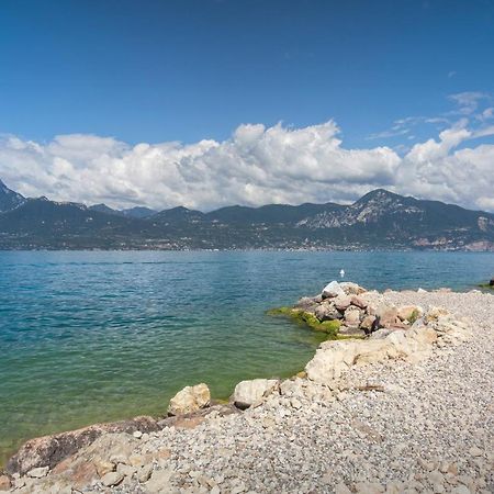 Apartment Frader Otto With Lake View Torri Del Benaco Exterior photo